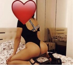 Wassia outcall escort in Apple Valley